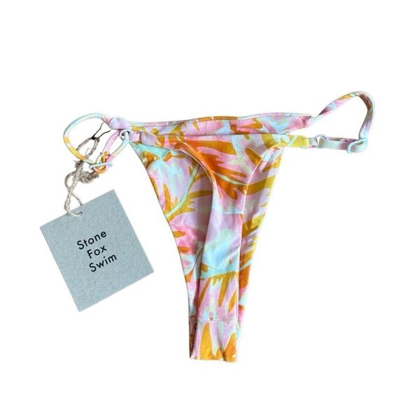 Stone Fox Swim Isle Bottom in Hot Tropix Size Medium - Picture 2 of 4